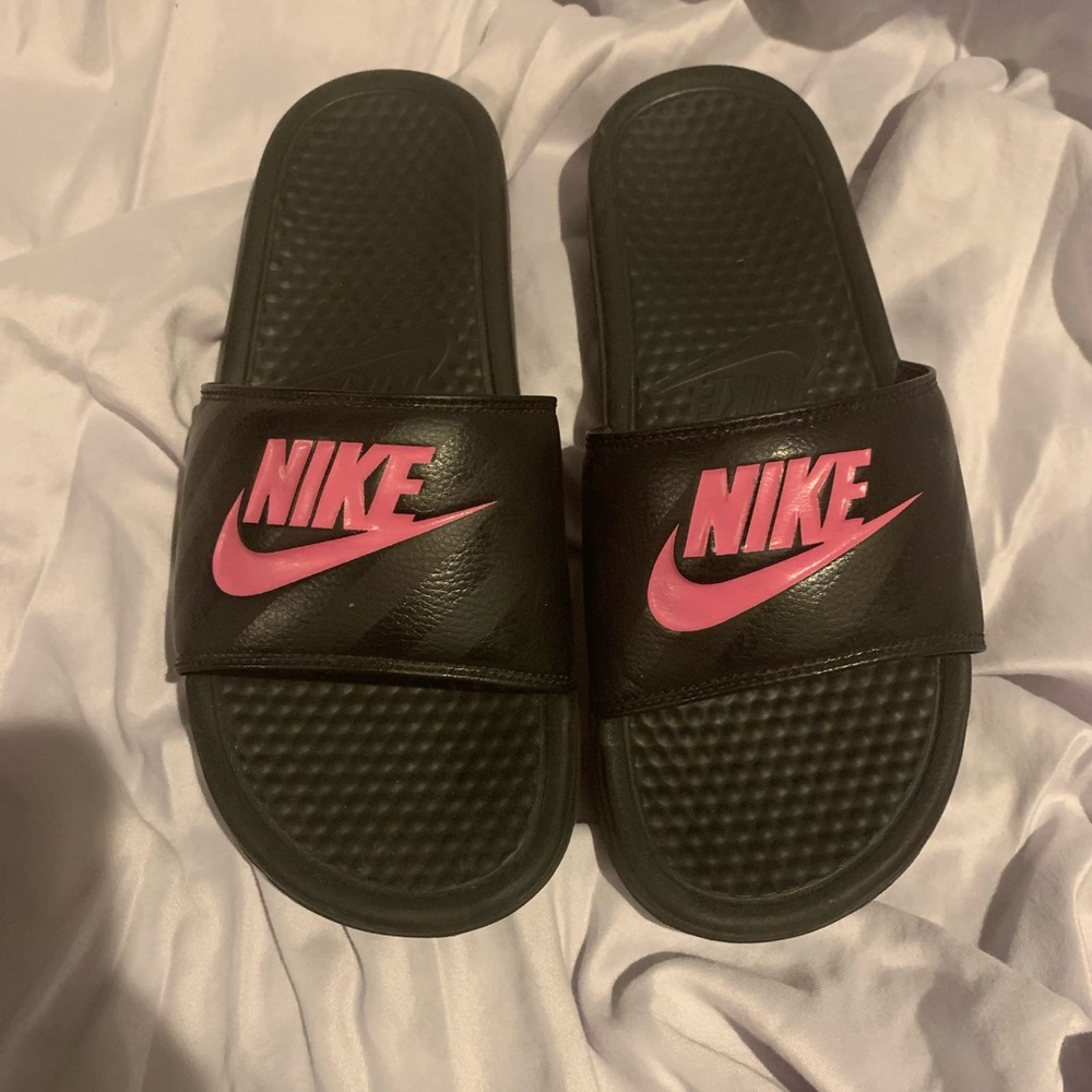 Nike slides
